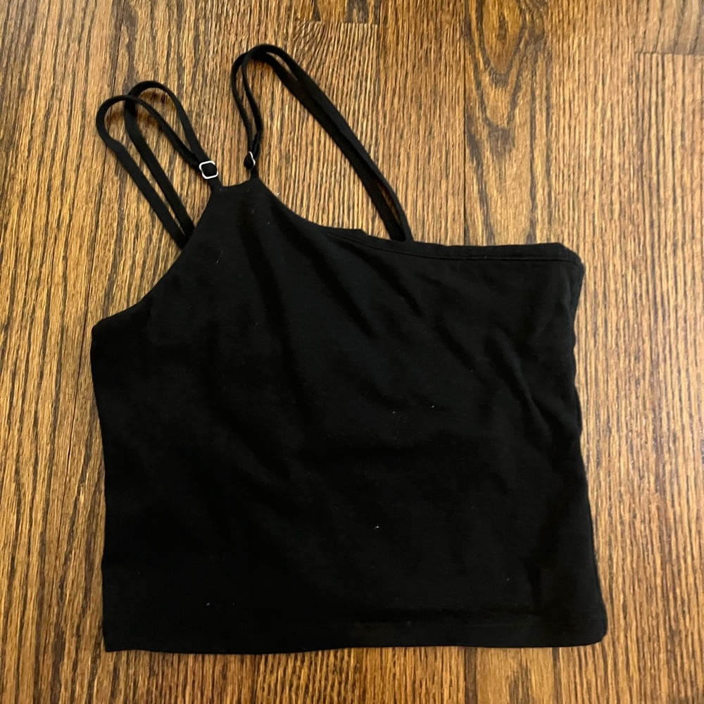 One shoulder top